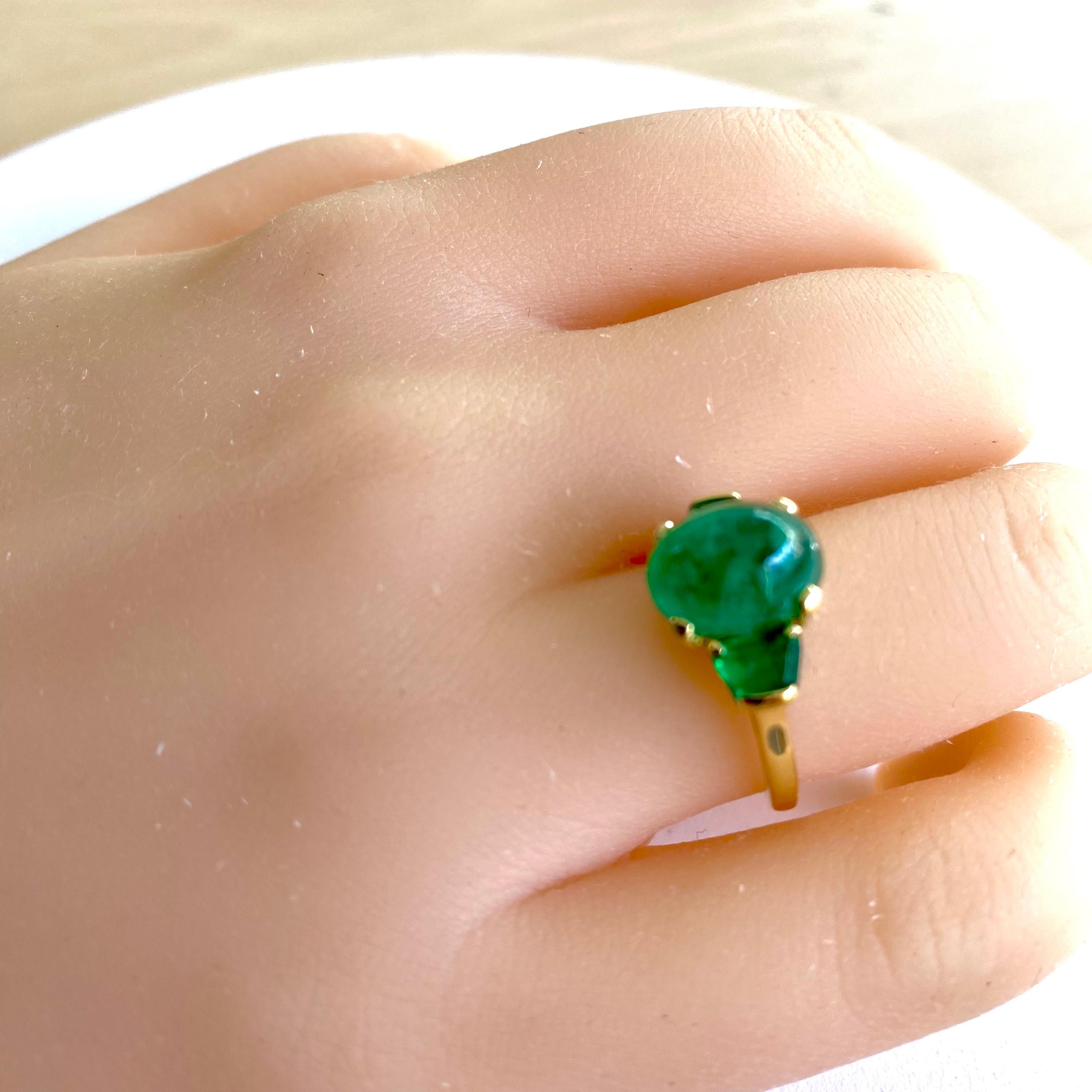 Eighteen Karat Gold Cabochon Emerald and Trapezoid Shaped Emerald Cocktail Ring 5
