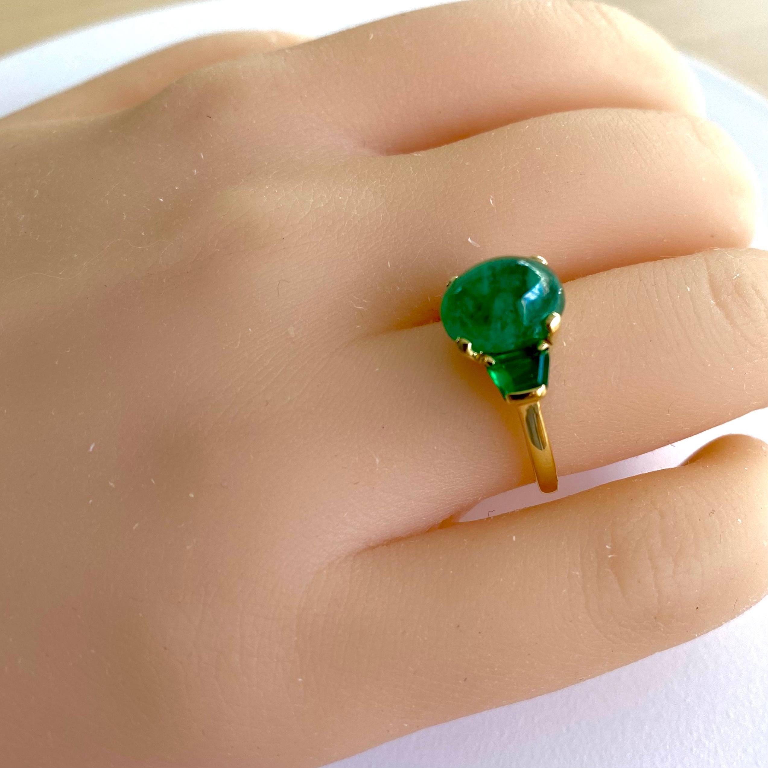 Eighteen Karat Gold Cabochon Emerald and Trapezoid Shaped Emerald Cocktail Ring 1