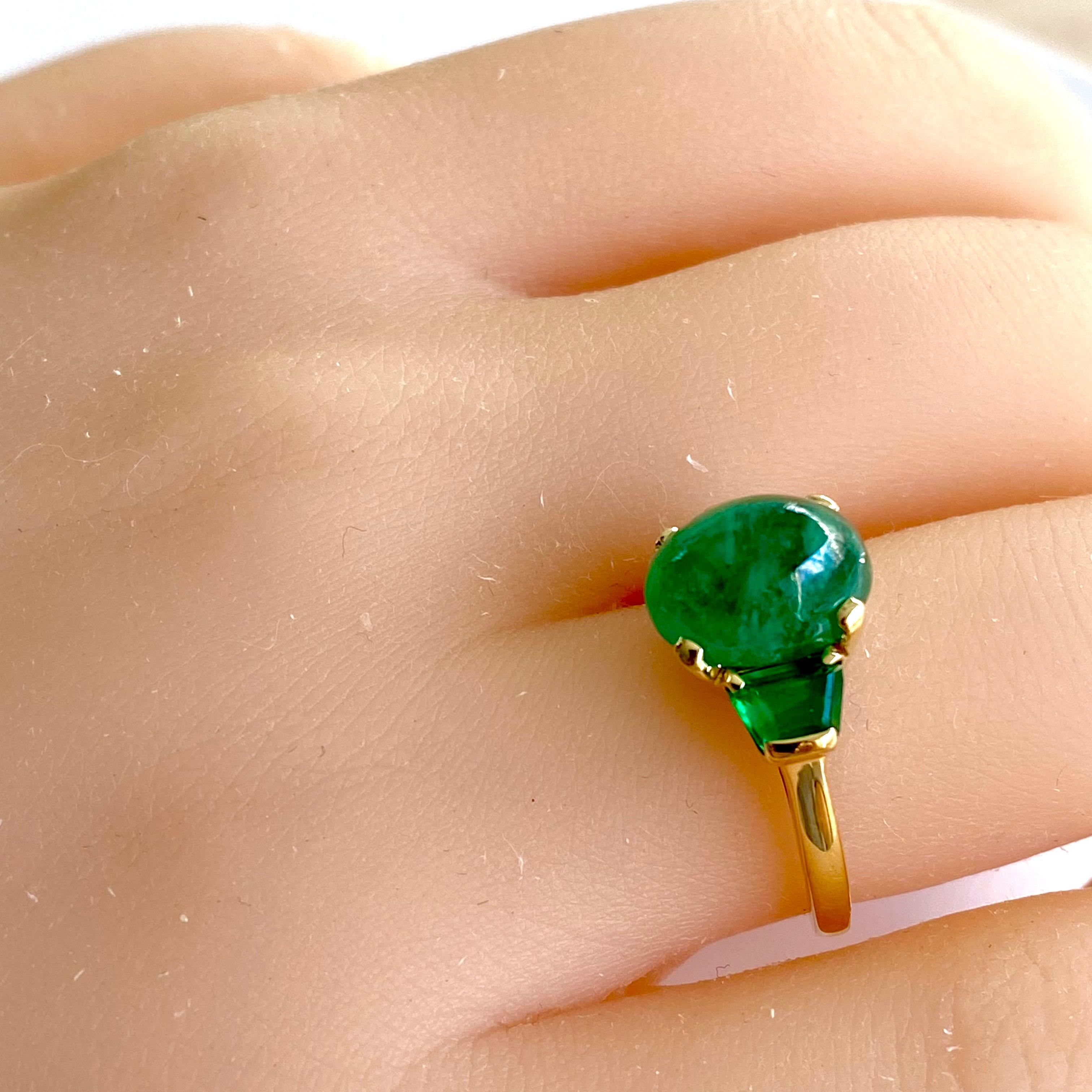 Eighteen Karat Gold Cabochon Emerald and Trapezoid Shaped Emerald Cocktail Ring 3