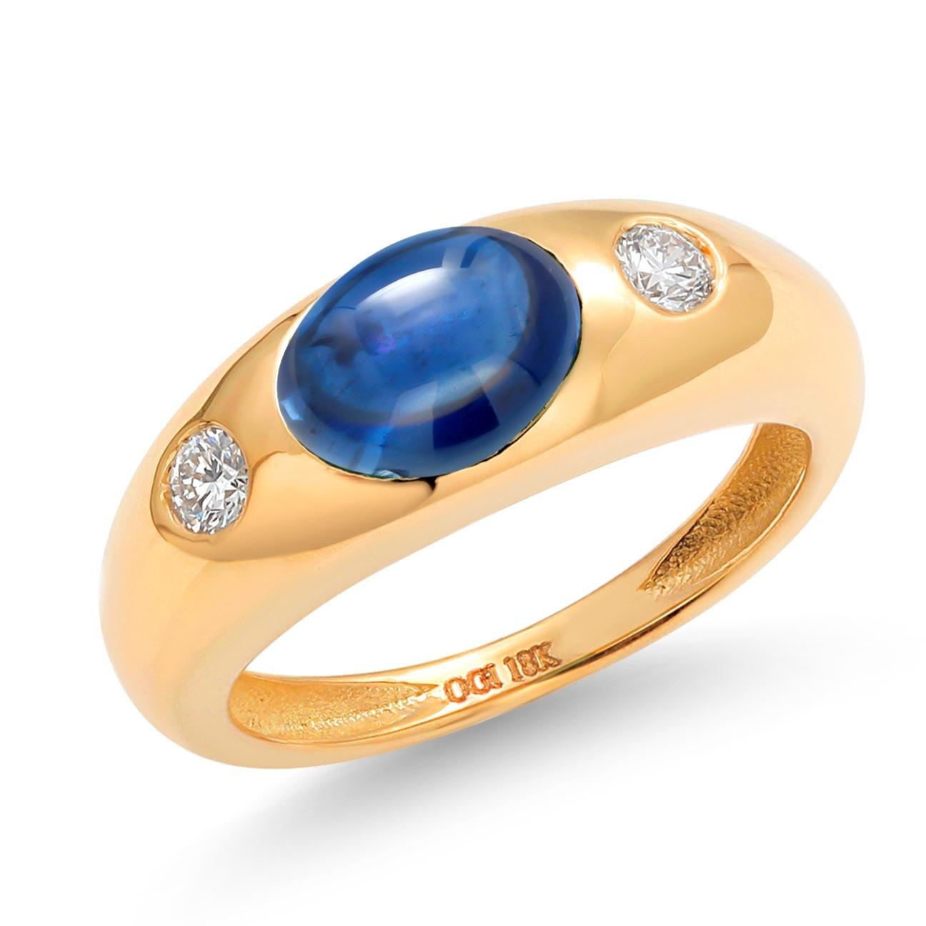 Eighteen Karat Gold Ceylon Cabochon Sapphire Two Diamonds 3 Stone Ring In New Condition For Sale In New York, NY