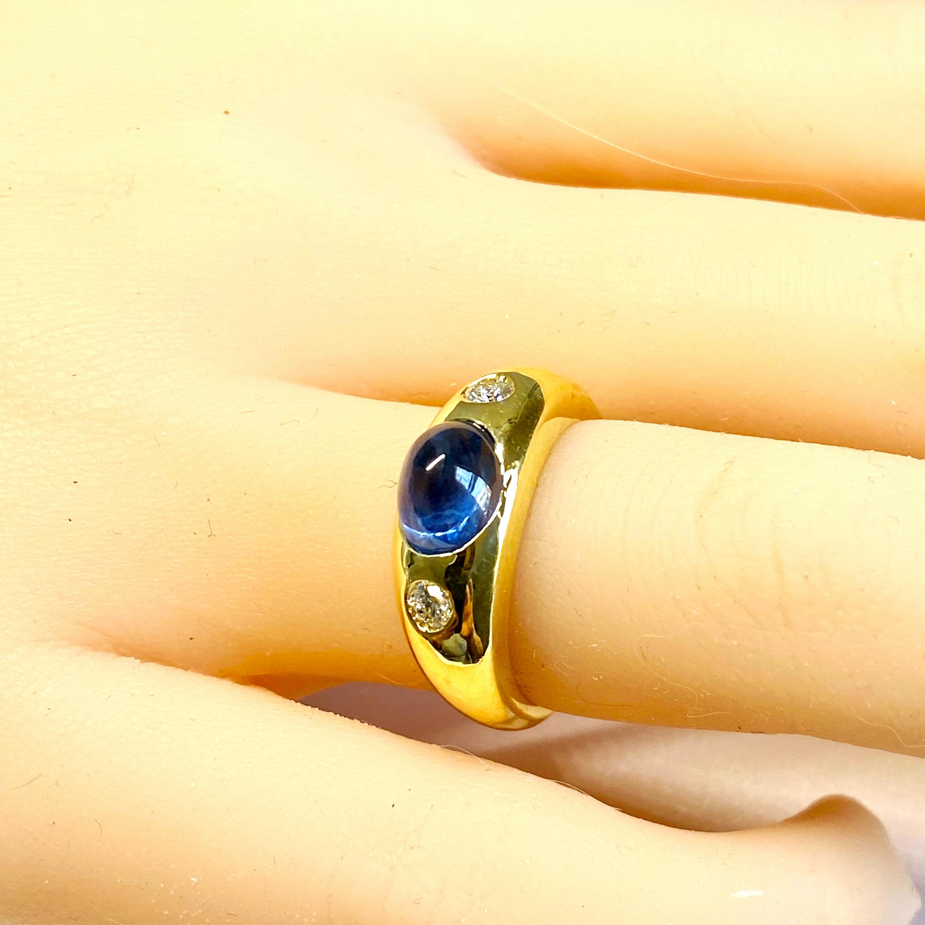 Eighteen Karat Gold Ceylon Cabochon Sapphire Two Diamonds 3 Stone Ring For Sale 1