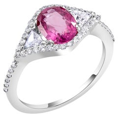 Eighteen Karat Gold Pink Sapphire and Trillion Diamonds Cocktail Cluster Ring
