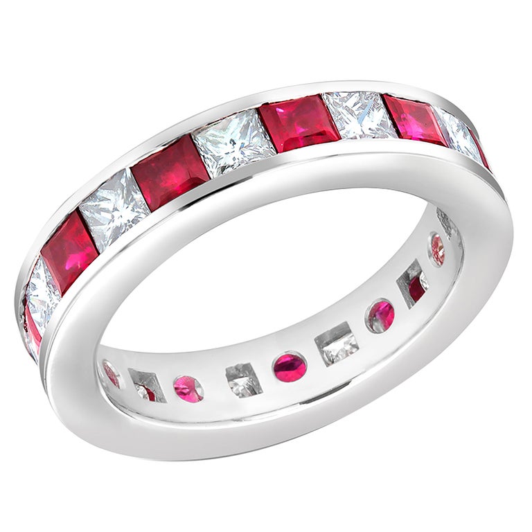 18 Karat Gold Princess Ruby and Diamond Eternity Ring Finger For Sale at 1stDibs