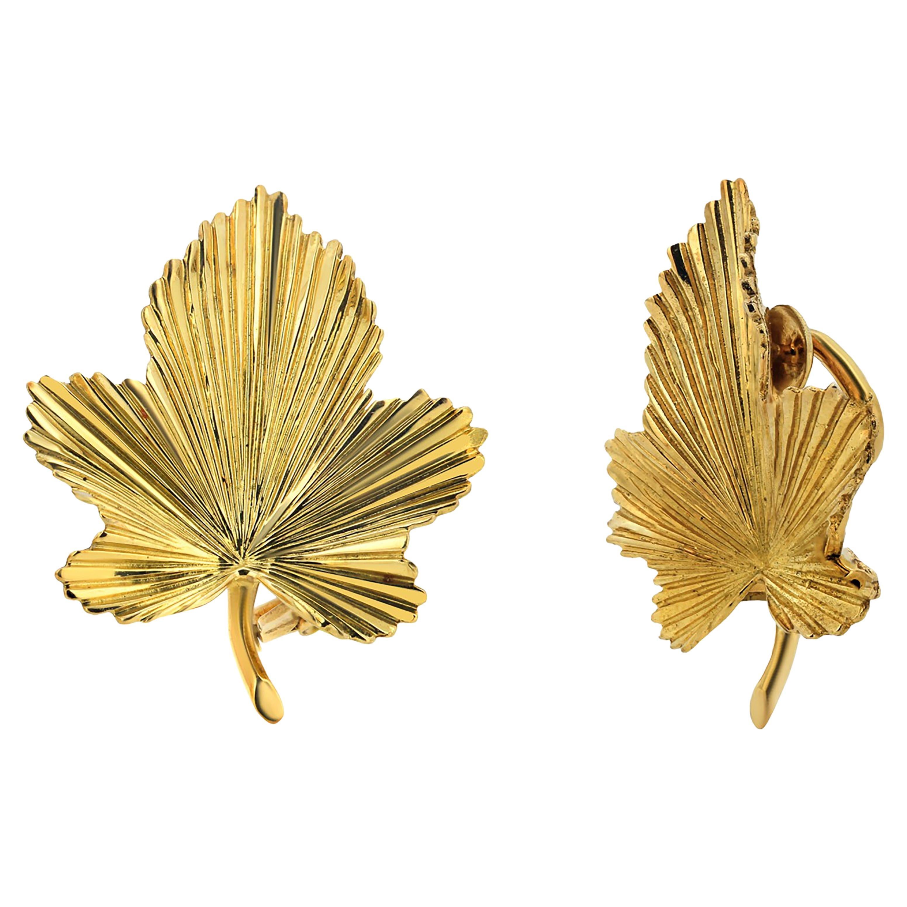 Tiffany and Co Eighteen Karat Gold Vintage 3D Ridged Texture Leaf Design Earring
