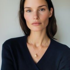 Achtzehn Karat mattes Roségold Oster-Anhänger mit Saphiren und Diamanten