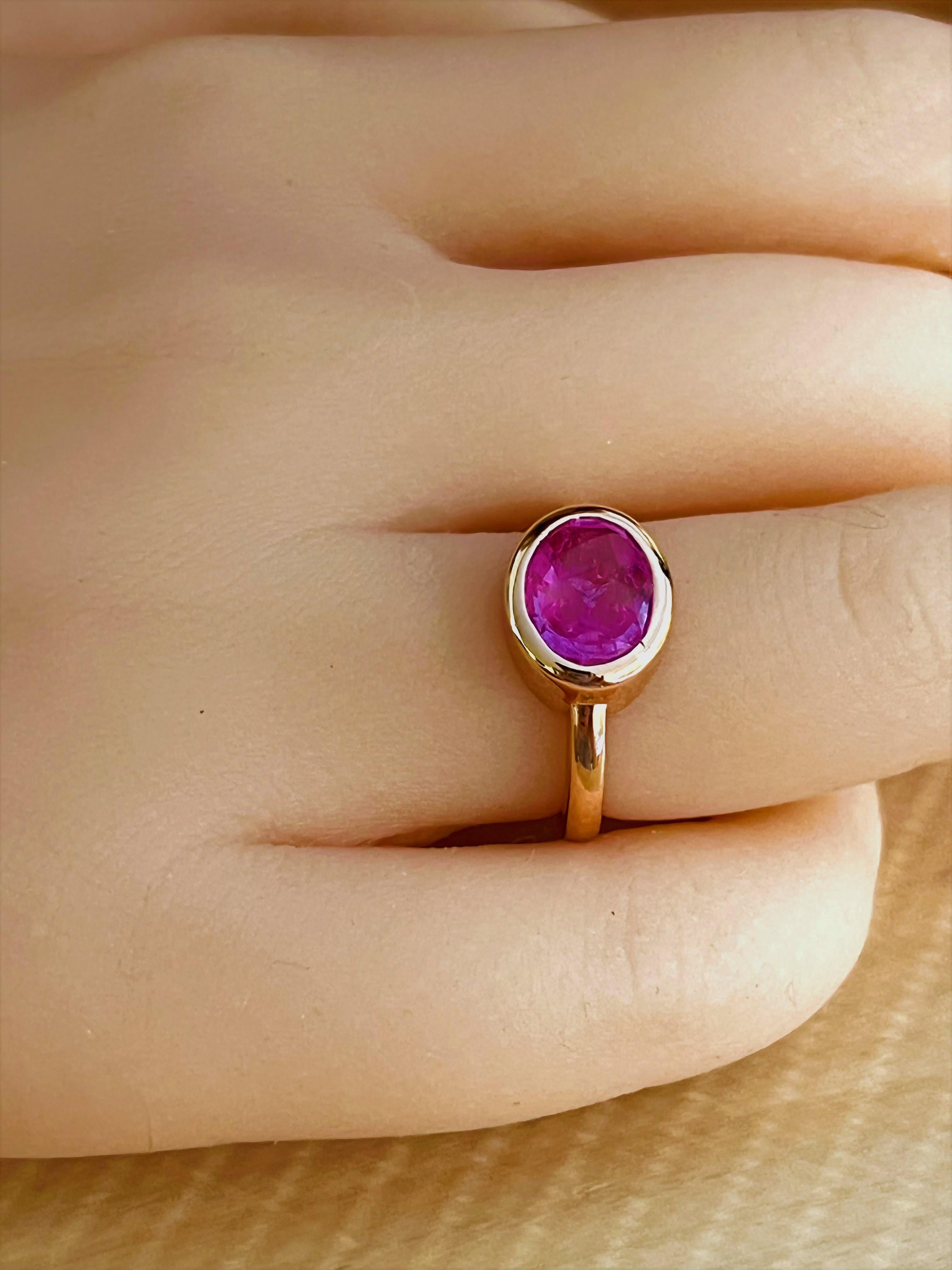 Eighteen Karat Rose Gold Ceylon Pink Sapphire High Dome Cocktail Solitaire Ring In New Condition In New York, NY