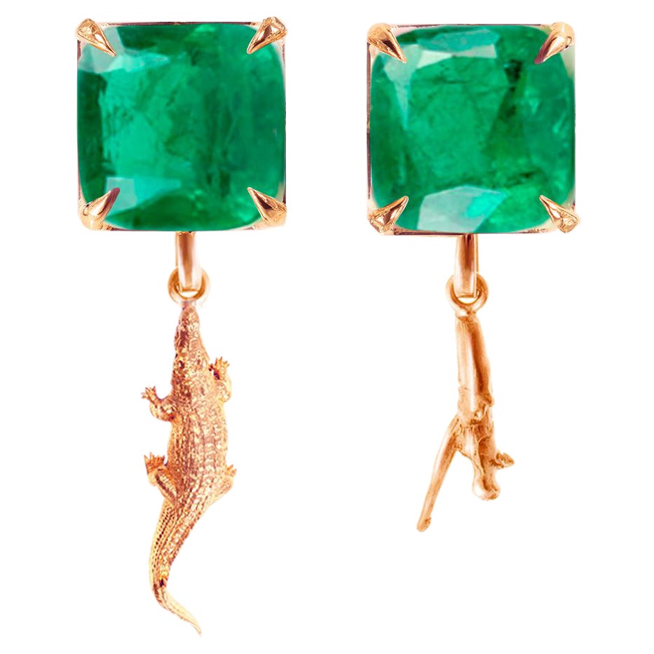 Pendientes de cóctel de oro rosa de dieciocho quilates con esmeraldas vívidas naturales