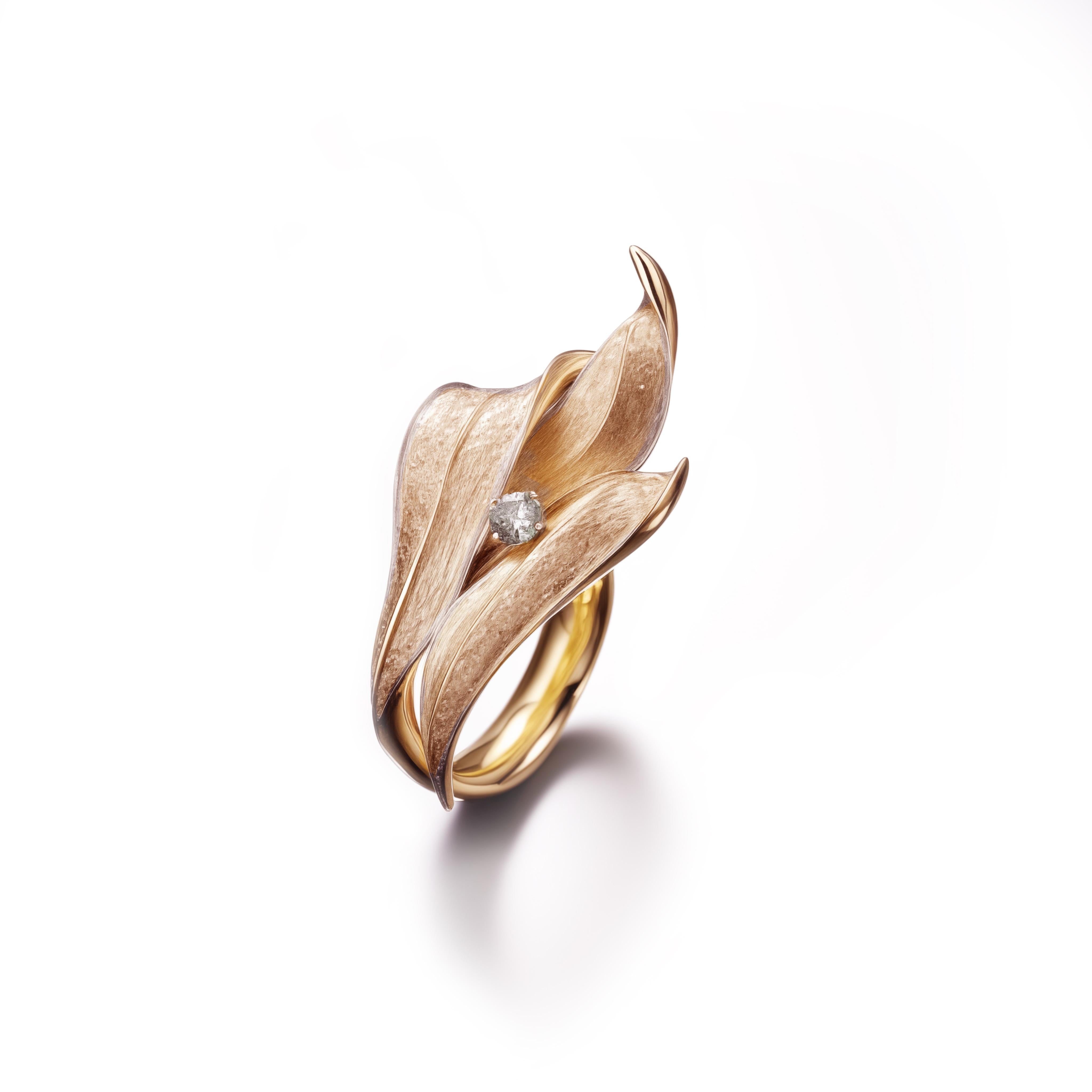 Cette bague de fiançailles muguet contemporaine est composée d'or rose 18 carats et d'un diamant rond. Il a une forme sculpturale. Nous utilisons des diamants naturels de couleur supérieure, VS, 0,18 carats. Nous travaillons avec des entreprises