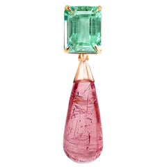 Broche pendante en or rose 18 carats avec émeraude verte et tourmaline rose