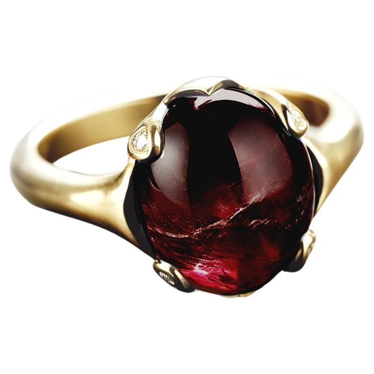 Eighteen Karat White Gold Cabochon Contemporary Ring with Garnet and Diamonds For Sale