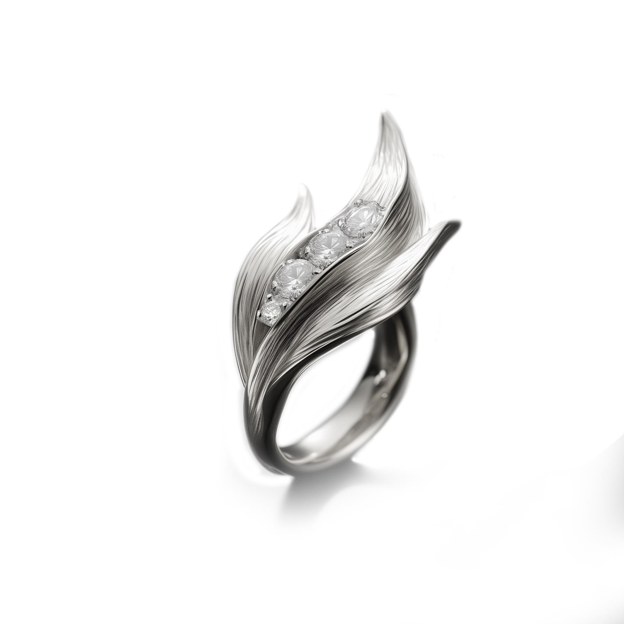 Eighteen Karat White Gold Engagement Lily of The Valley Ring with Diamonds In New Condition For Sale In Berlin, DE