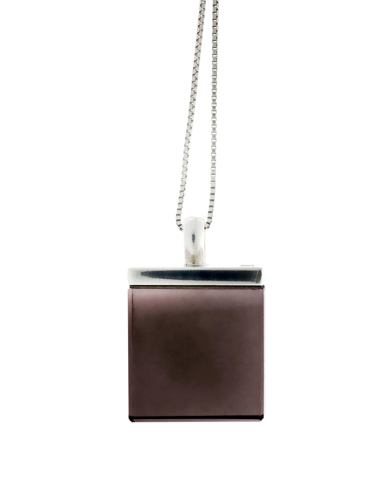 Eighteen Karat White Gold Contemporary Pendant Necklace with Smoky Quartz For Sale 11