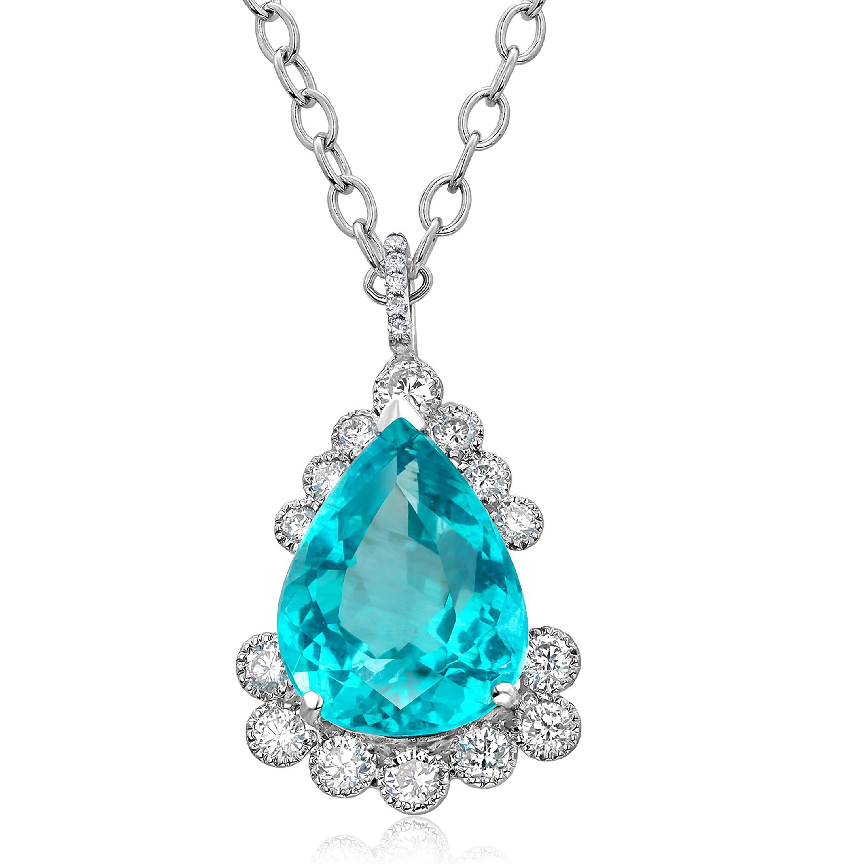 Eighteen Karat White Gold Pear Shaped Apatite and Diamond Pendant Necklace In New Condition In New York, NY