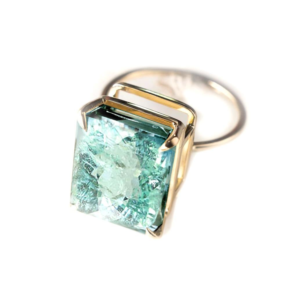 Women's or Men's Eighteen Karat White Gold Ring with Big Blue Topaz For Sale
