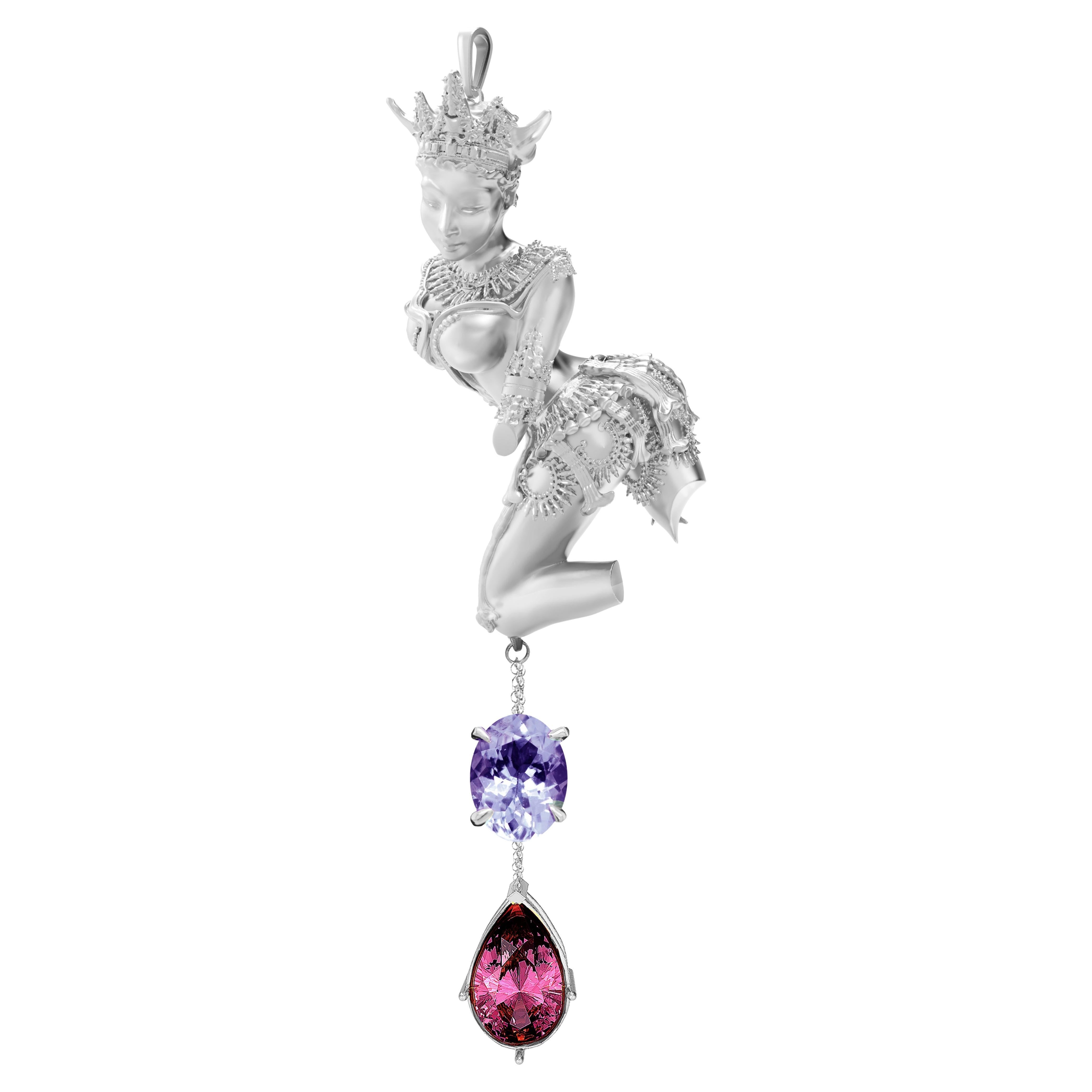 Collier pendentif sculpture en or blanc 18 carats avec Tanzanite taille ovale en vente