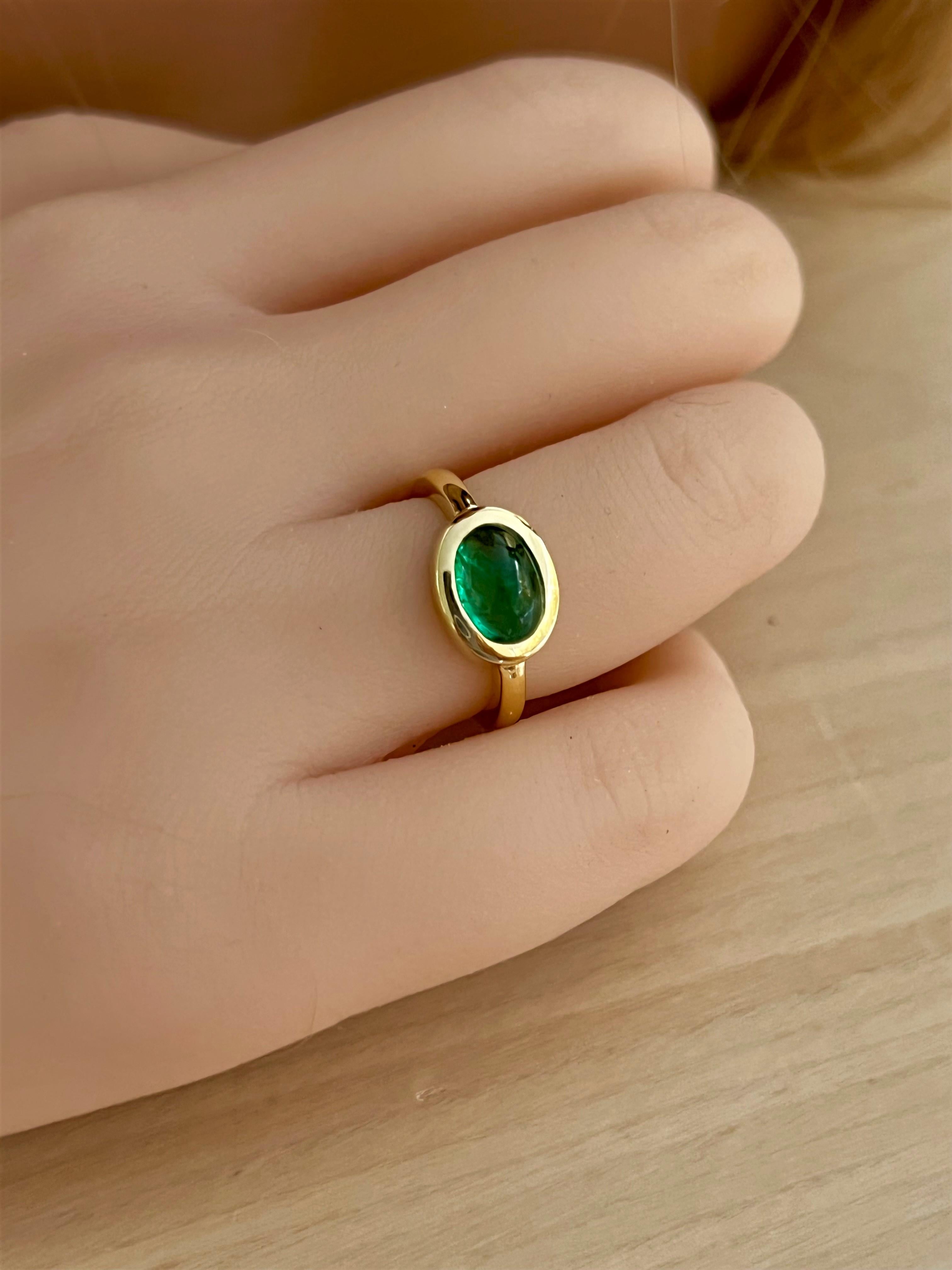 cabochon emerald ring