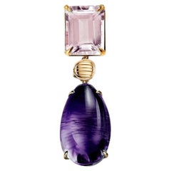 Broche Contemporáneo de Oro Amarillo de Dieciocho Kilates con Amatista y Cuarzo Rosa