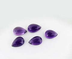 Eighteen Karat Yellow Gold Contemporary Brooch with Cabochon Amethyst