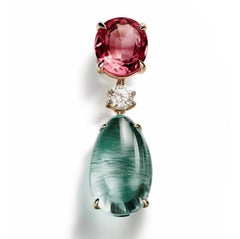 Broche Contemporáneo de Oro Amarillo de Dieciocho Kilates con Zafiro y Diamante