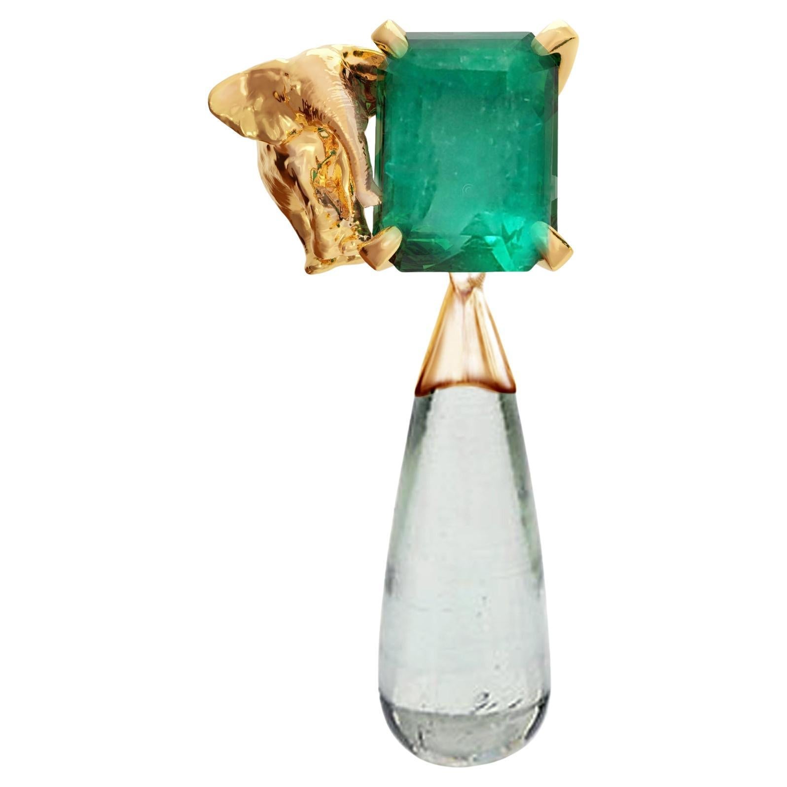 Eighteen Karat Yellow Gold Contemporary Elephant Emerald Brooch