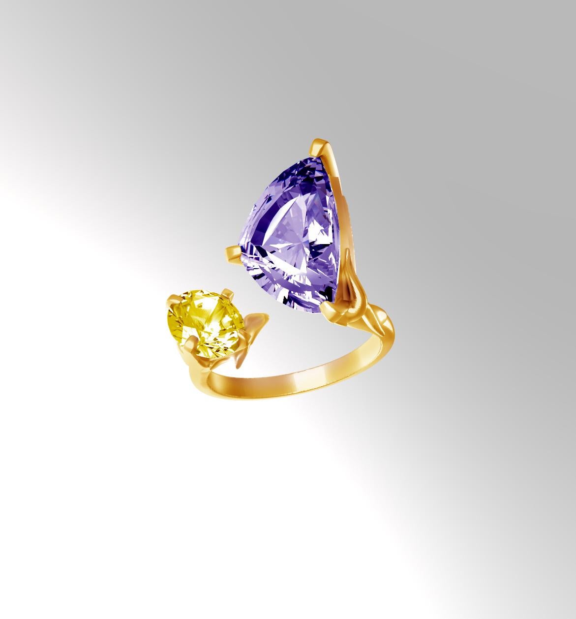 Women's Eighteen Karat Yellow Gold Contemporary Fashion Ring with Amethyst and Citrine For Sale