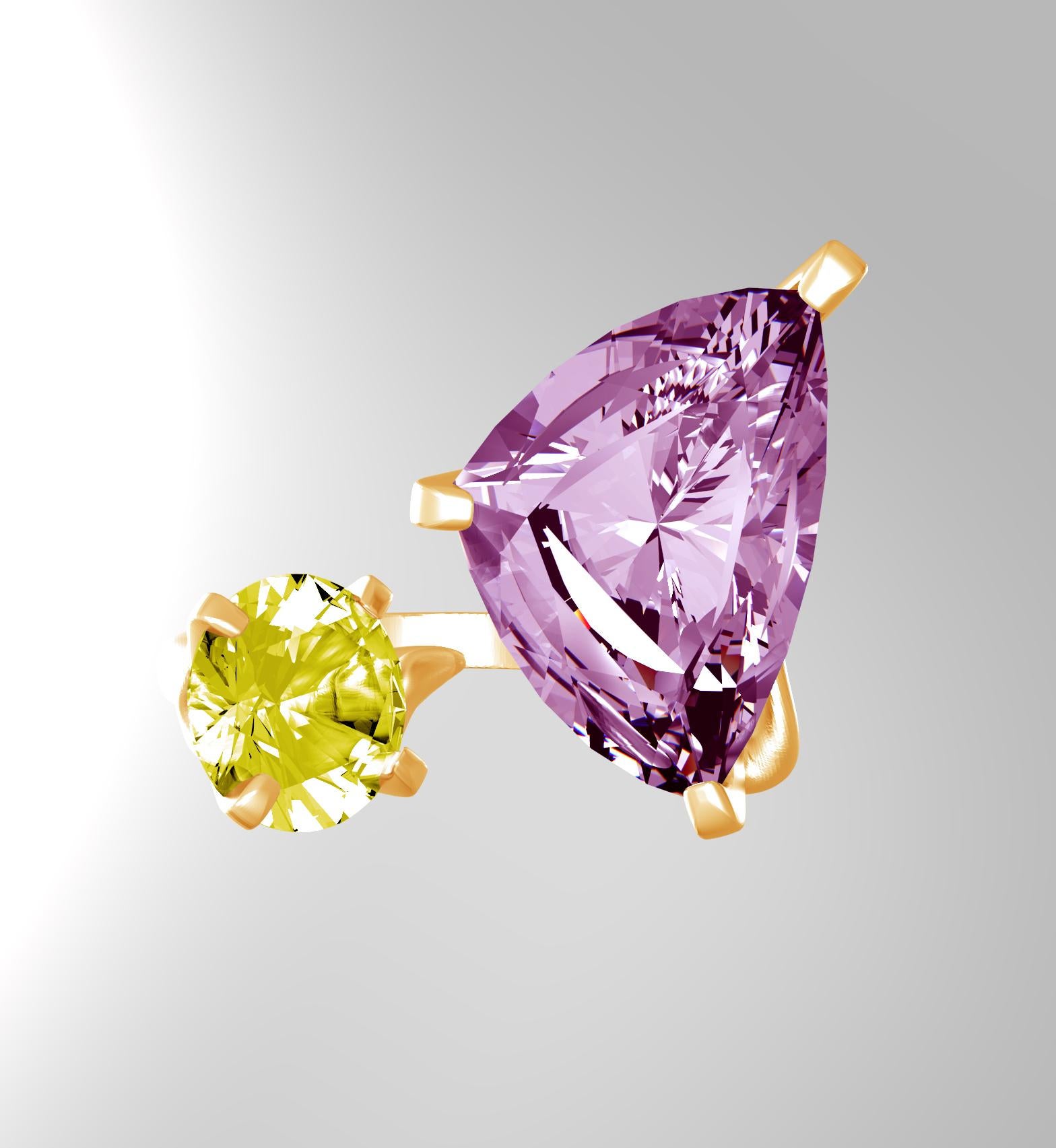 Eighteen Karat Yellow Gold Contemporary Fashion Ring with Amethyst and Citrine For Sale 2