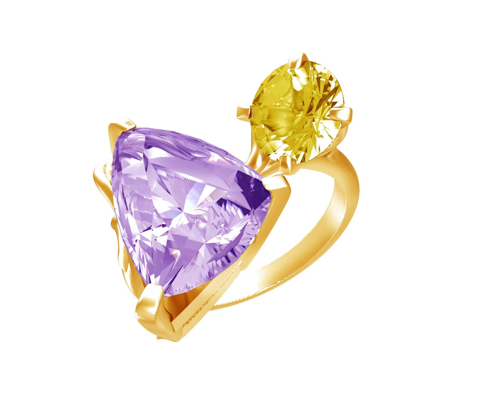 Eighteen Karat Yellow Gold Contemporary Fashion Ring with Amethyst and Citrine For Sale 3