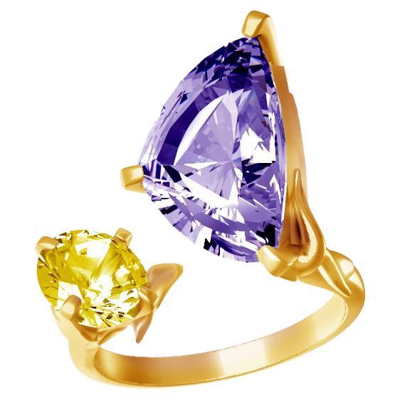 Eighteen Karat Yellow Gold Contemporary Fashion Ring with Amethyst and Citrine For Sale