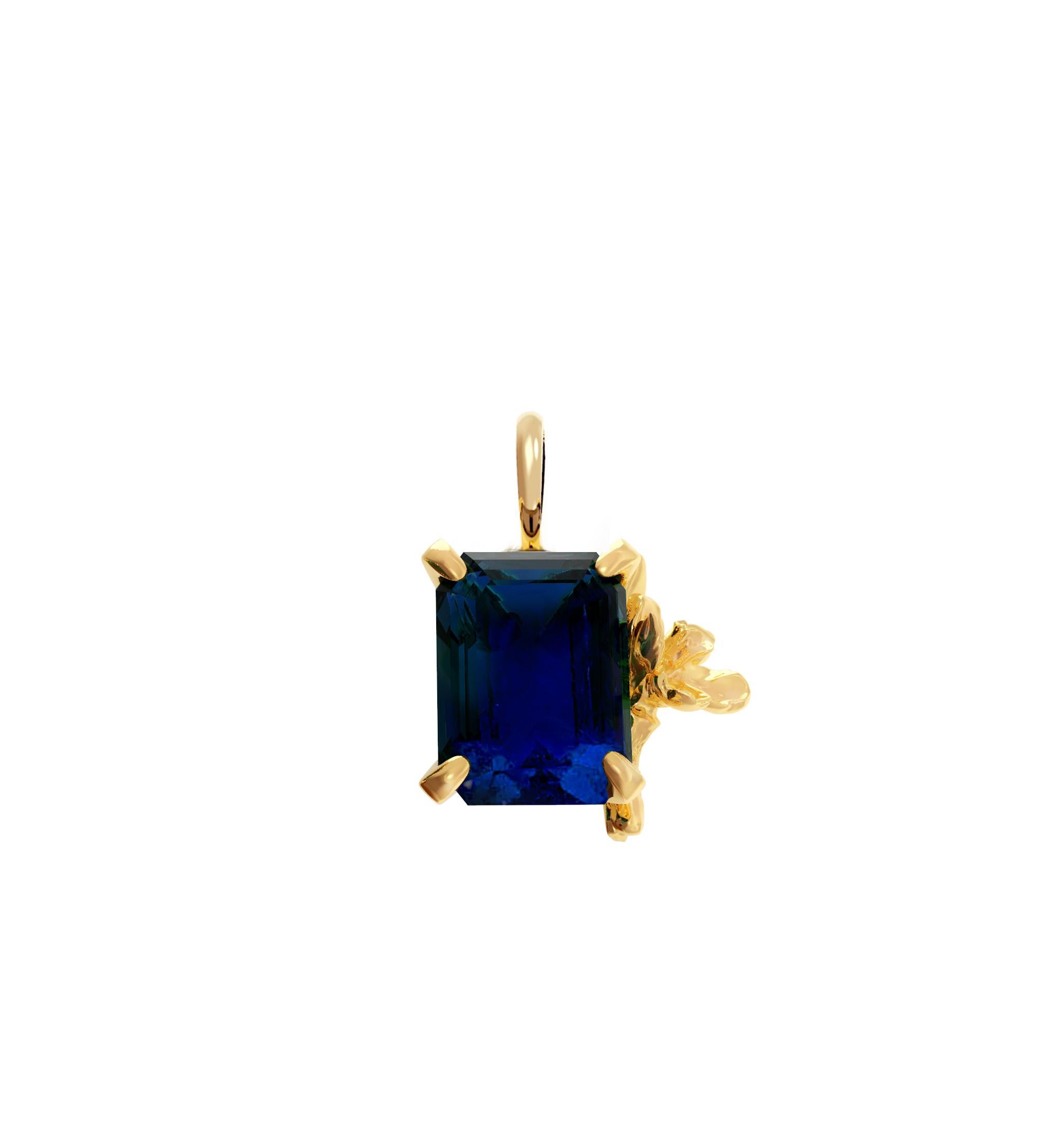 Eighteen Karat Yellow Gold Contemporary Flower Dark Sapphire Pendant Necklace For Sale 2