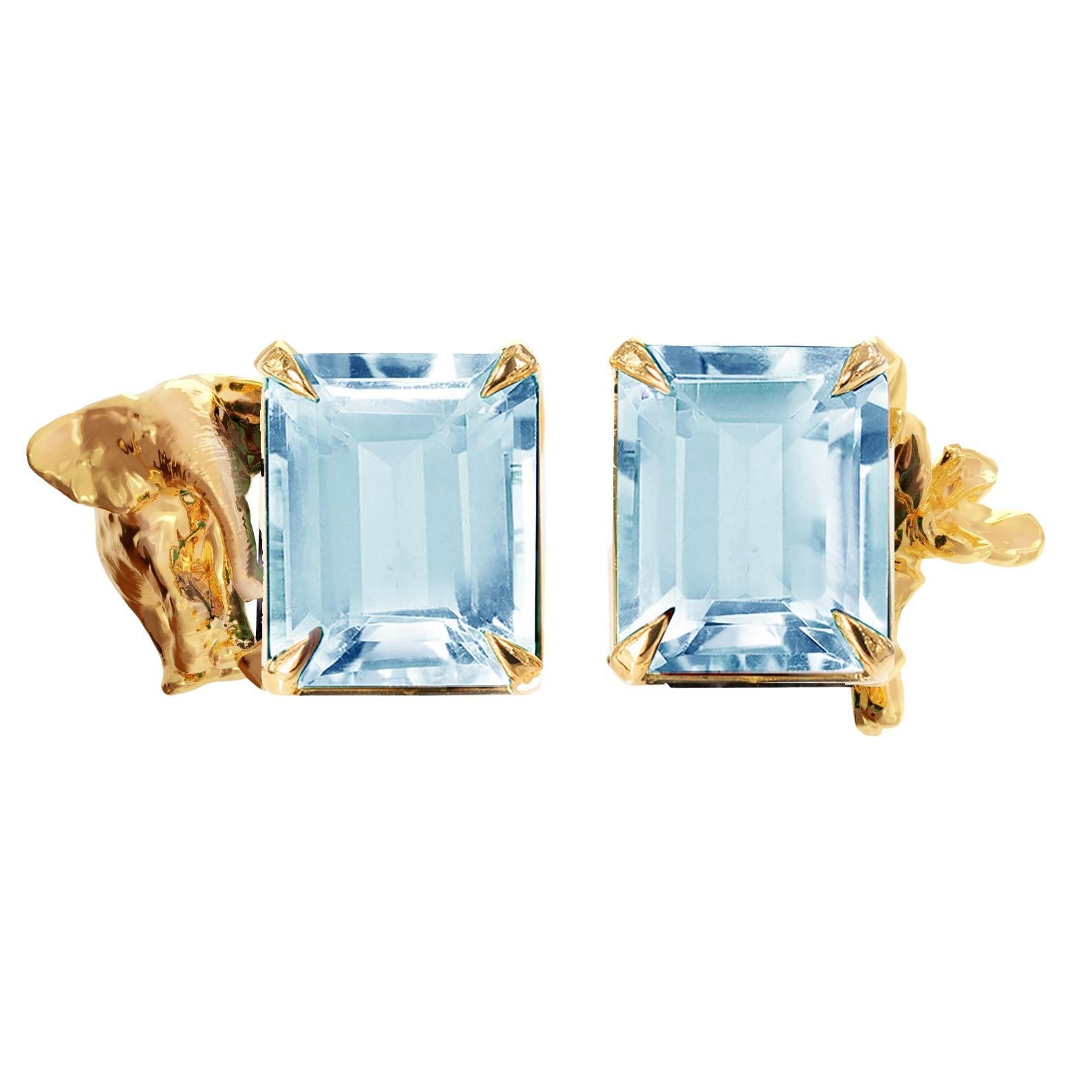 Eighteen Karat Yellow Gold Contemporary Stud Earrings with Sky Blue Topaz For Sale