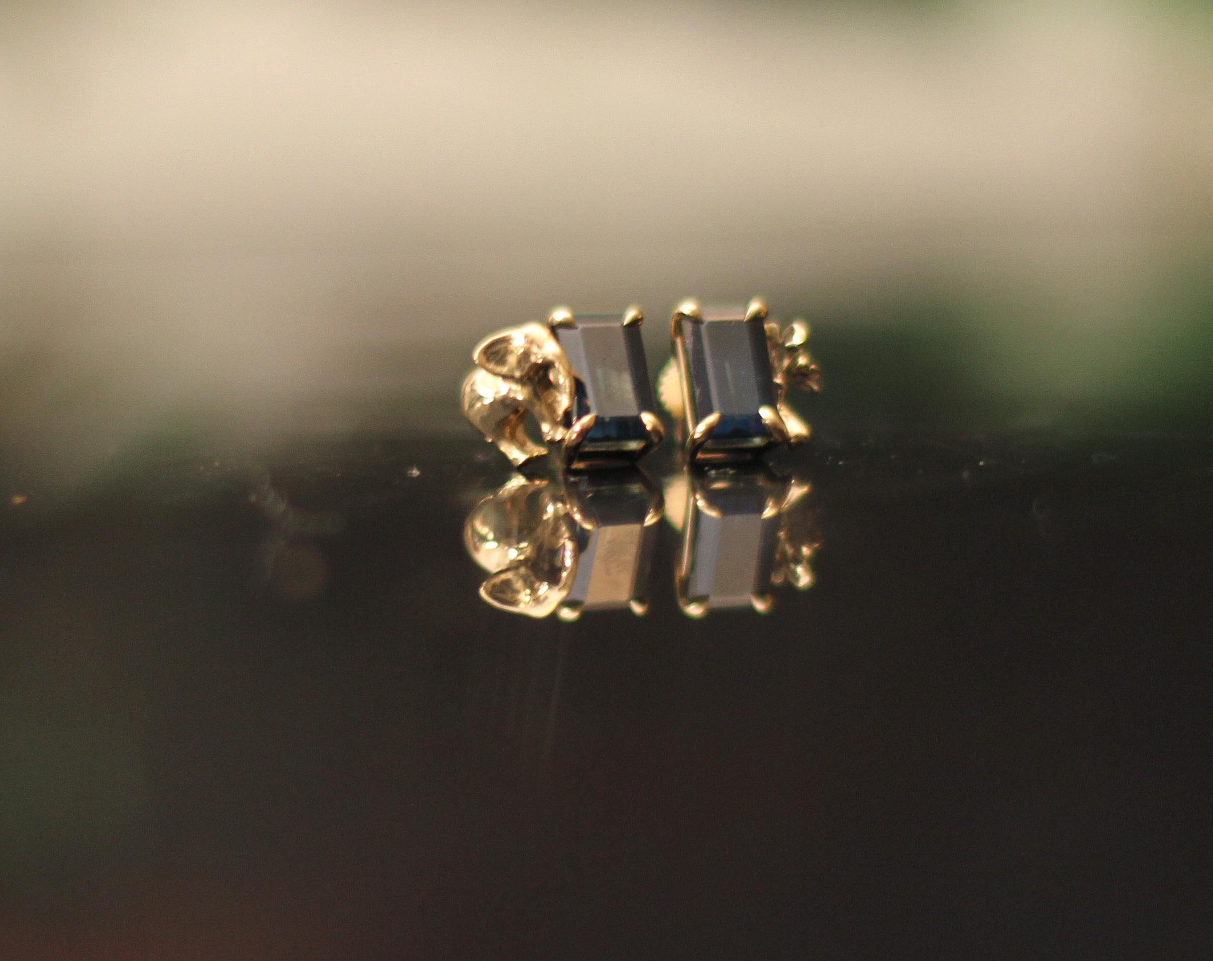 Eighteen Karat Yellow Gold Contemporary Stud Earrings with Smoky Quartz For Sale 4