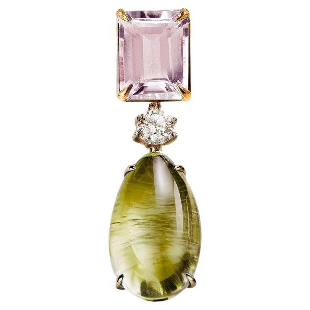 Eighteen Karat Yellow Gold Drop Brooch with Sapphire and Rose Quartz in vendita