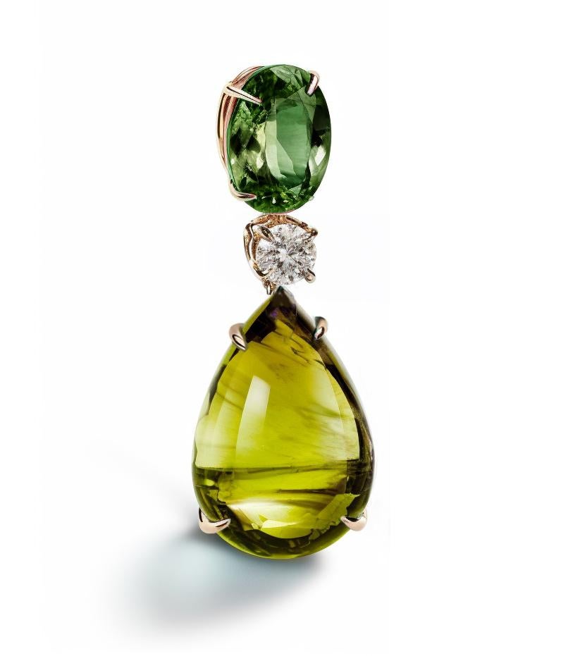 Women's Eighteen Karat Yellow Gold Drop Pendant Necklace with Green Sapphire and Diamond For Sale