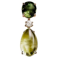 Eighteen Karat Yellow Gold Drop Pendant Necklace with Green Sapphire and Diamond