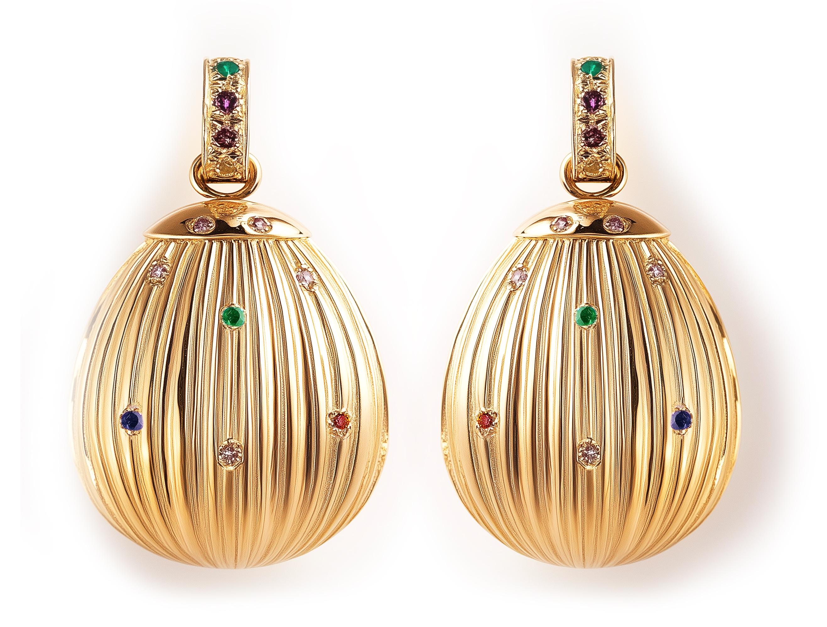 Contemporary Eighteen Karat Yellow Gold Easter Earrings with Sapphires and Emeralds For Sale