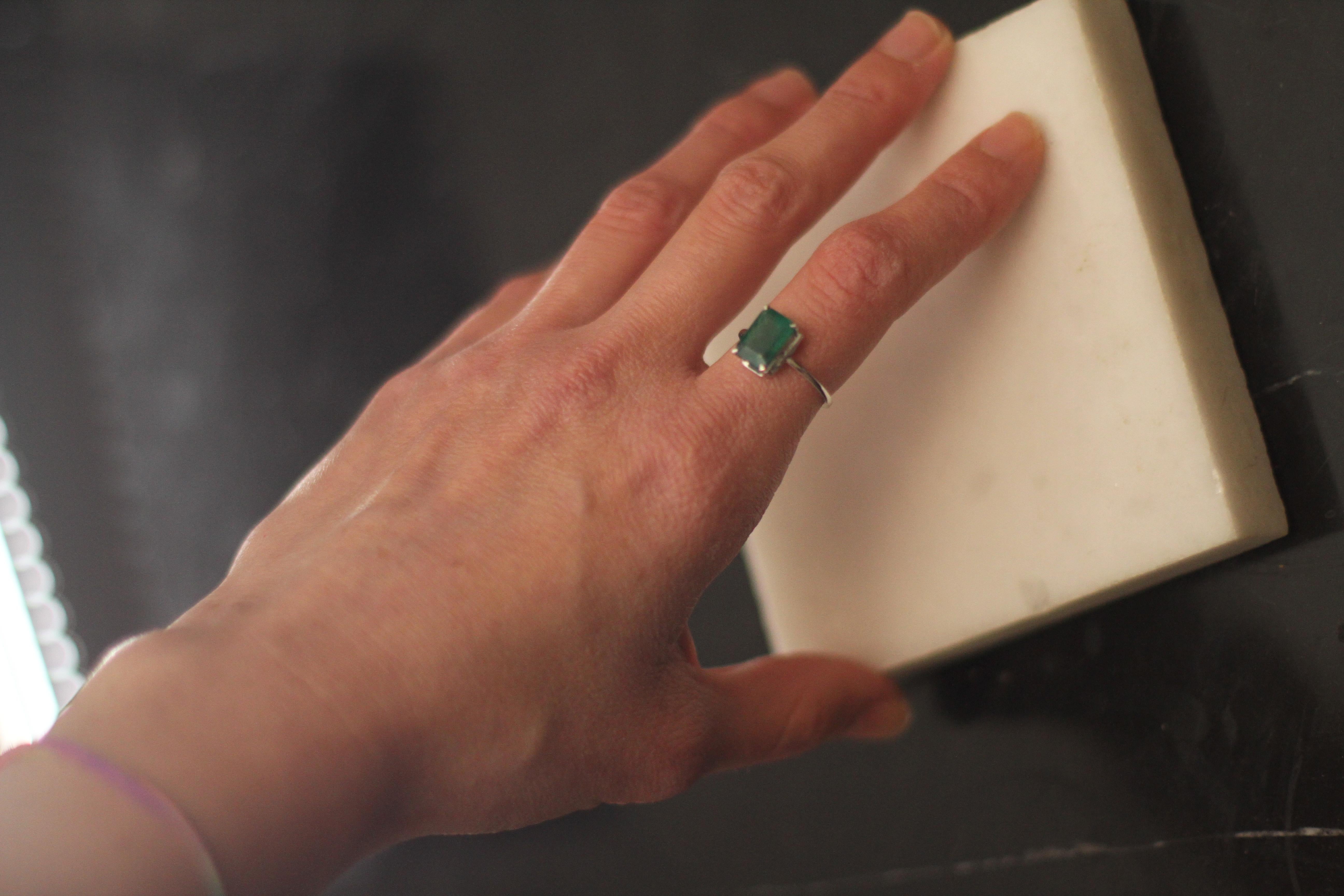 Eighteen Karat Yellow Gold Engagement Ring with Neon Paraiba Tourmaline For Sale 4