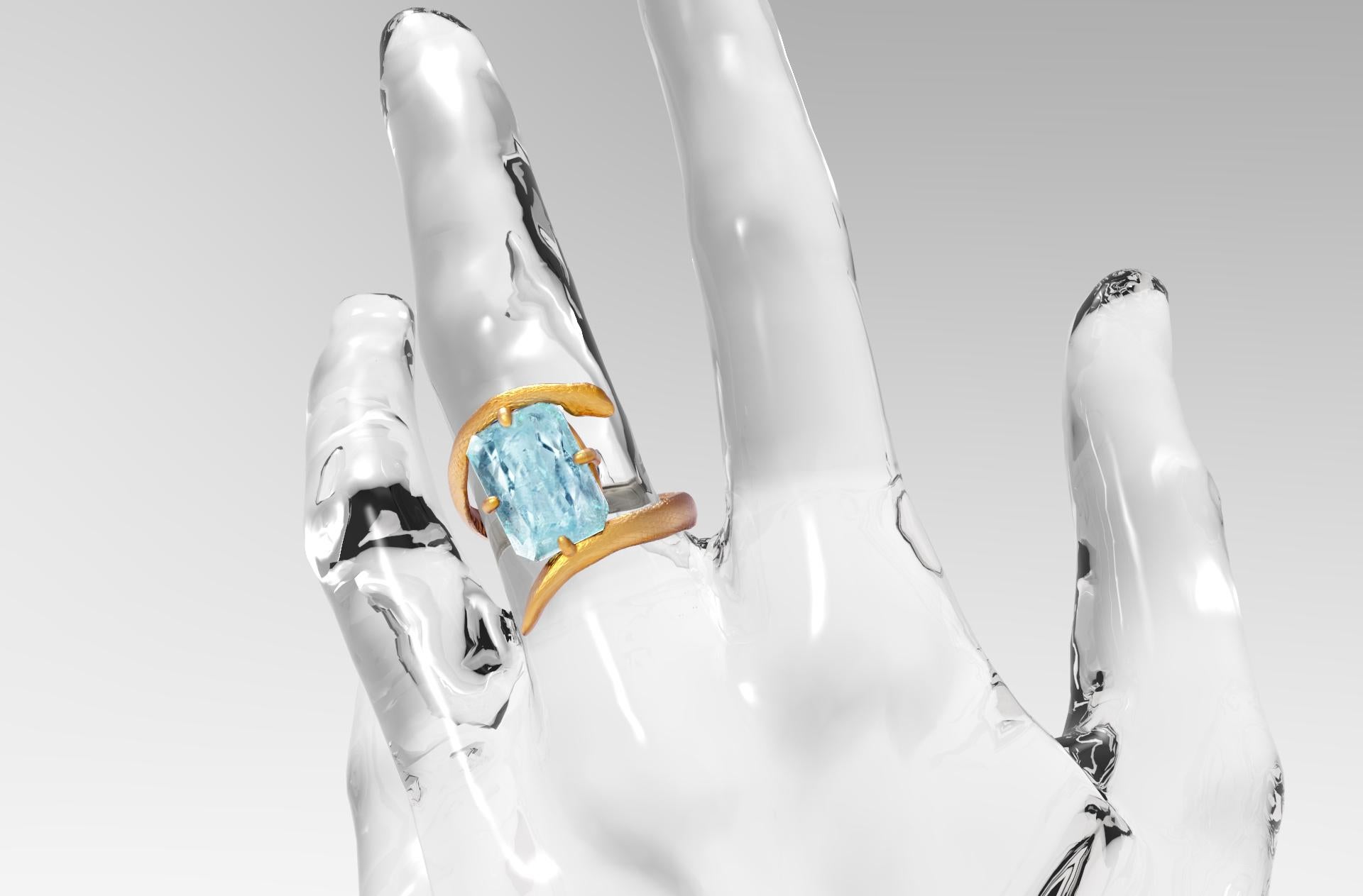 Women's or Men's Eighteen Karat Yellow Gold Serpent Ring with Blue Topaz For Sale