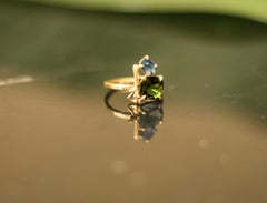 Eighteen Karat Yellow Gold Lavender Contemporary Ring with Green Tourmaline
