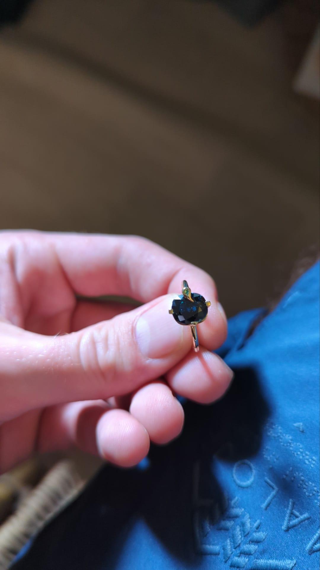 Eighteen Karat Yellow Gold Peacock Ring with Two Carats Dark Blue Sapphire For Sale 3