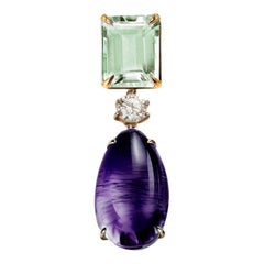 Eighteen Karat Yellow Gold Pendant Necklace with Amethyst and Sapphire