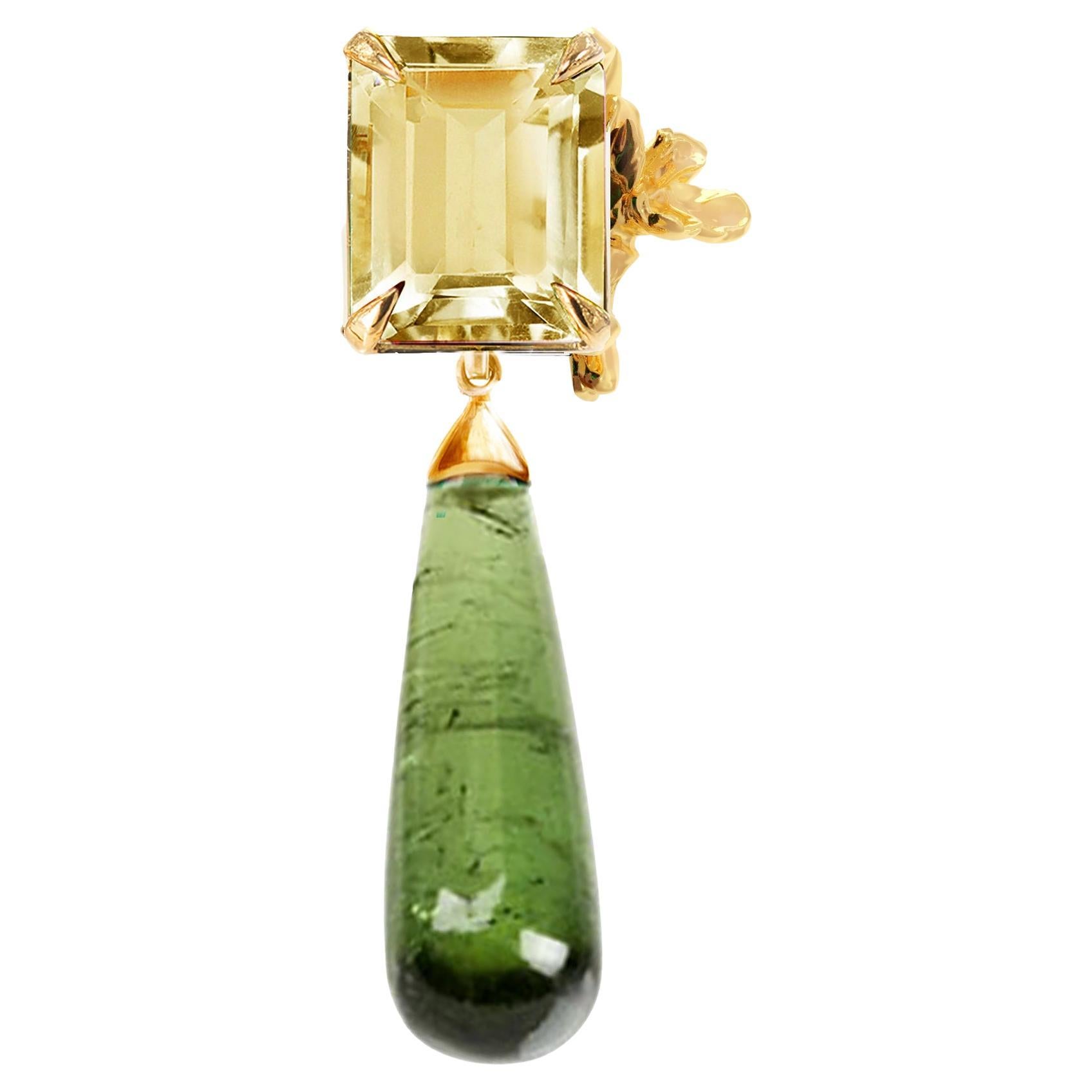 Eighteen Karat Yellow Gold Pendant Necklace with Detachable Green Tourmaline For Sale