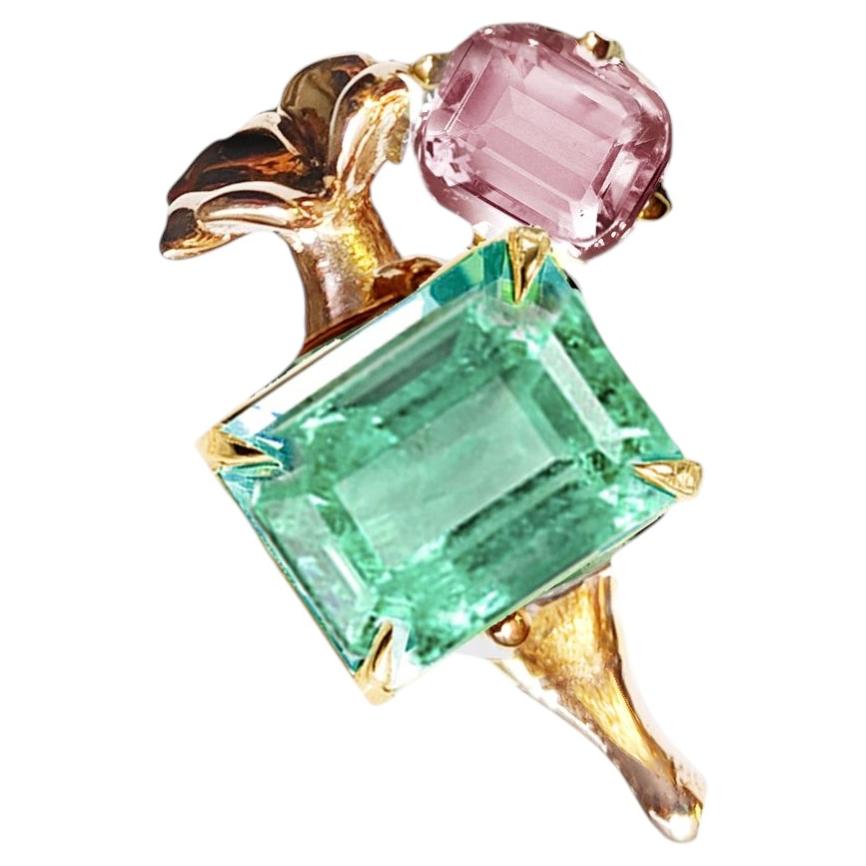 Eighteen Karat Yellow Gold Pendant Necklace with Minty Emerald and Rose Sapphire