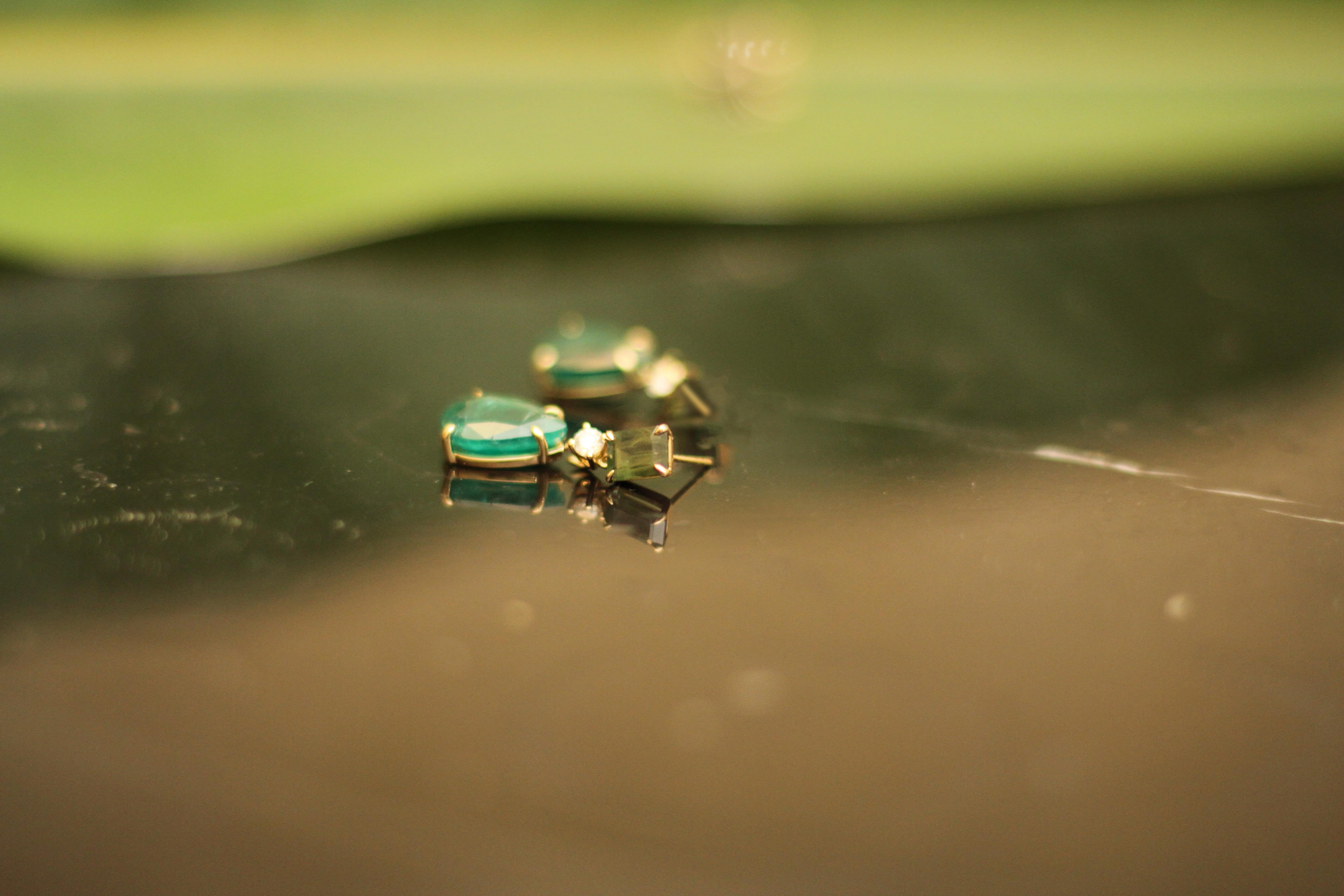 Contemporary Eighteen Karat Yellow Gold Stud Drop Earrings with Emeralds and Diamonds For Sale