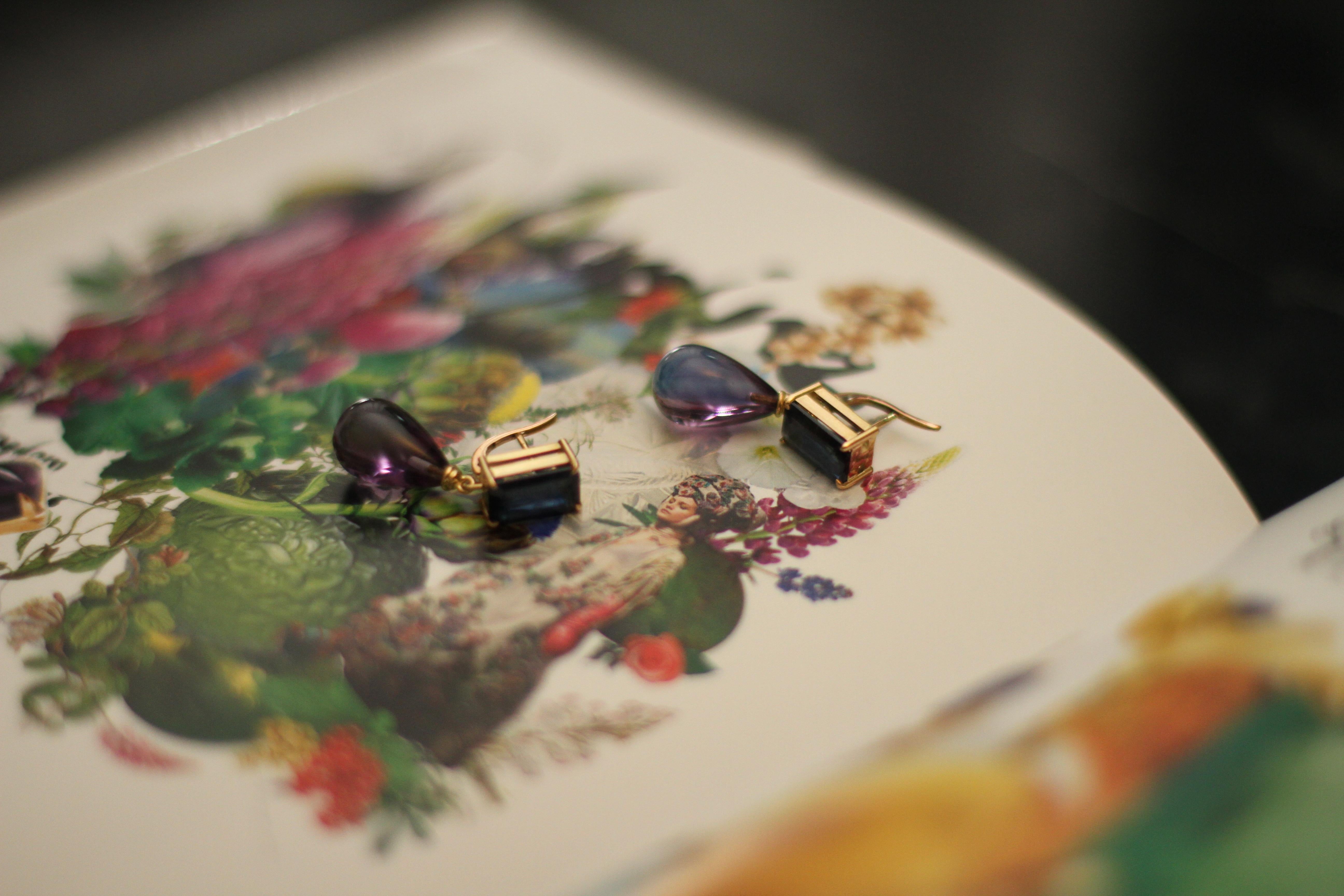 Pendientes Transformer de Oro Amarillo de Dieciocho Kilates con Cuarzos Menta Desmontables en venta 6