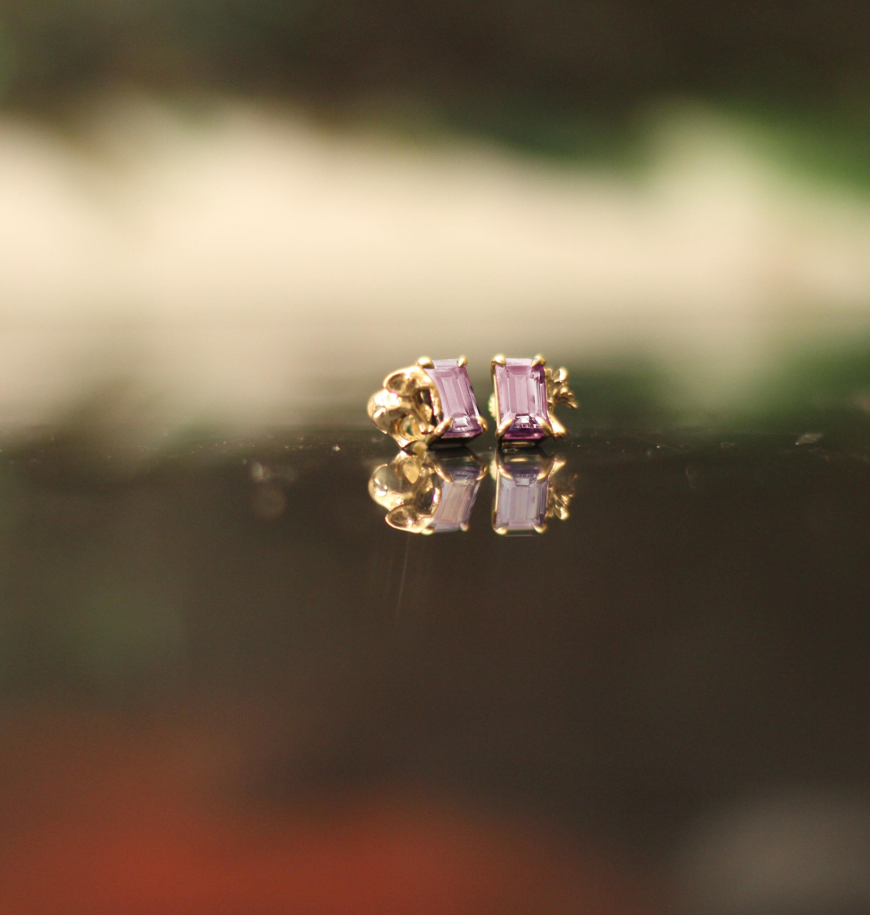 Taille cabochon Boucles d'oreilles transformatrices en or jaune 18 carats avec quartz minéral amovible en vente