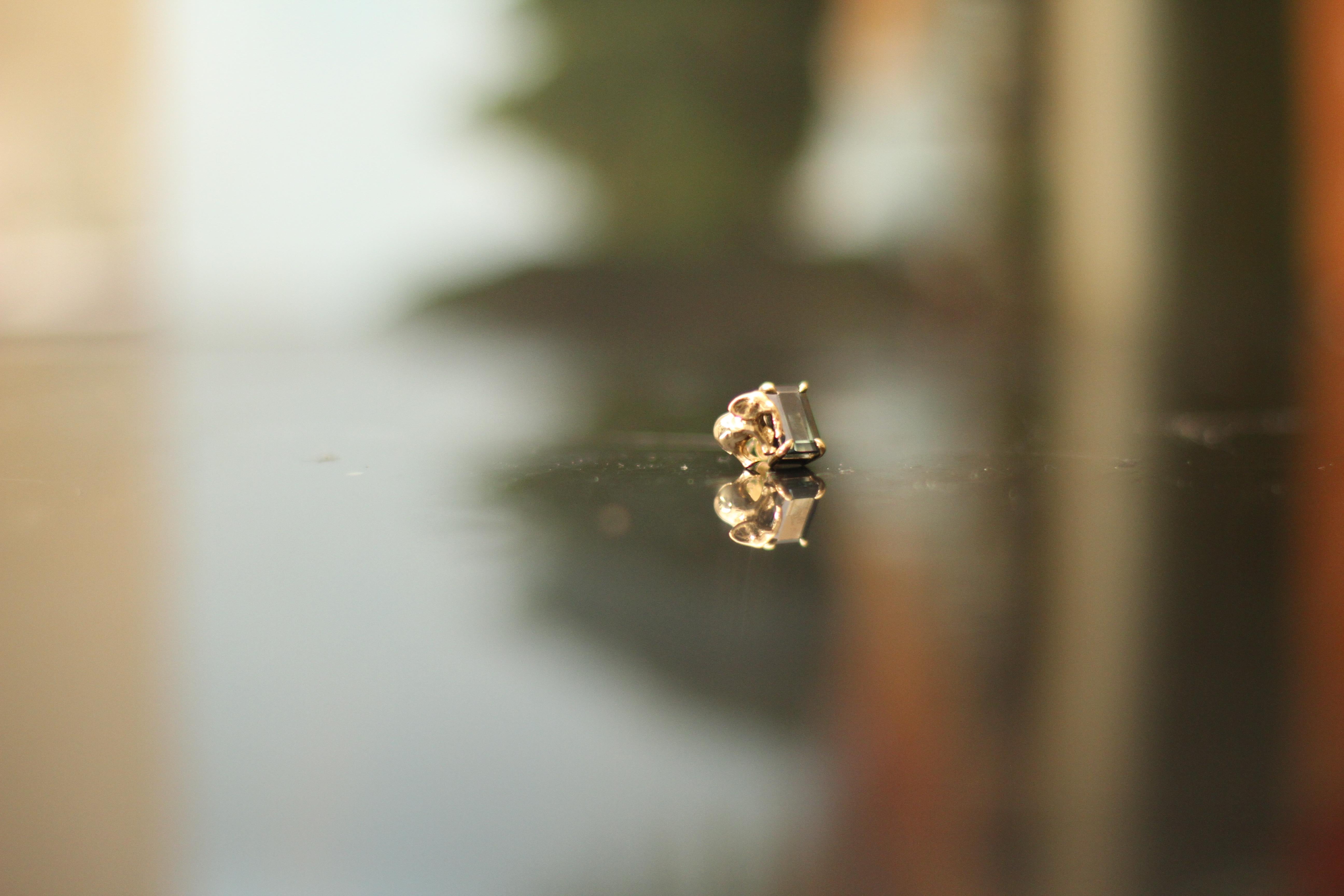 Orecchini Transformer in oro giallo a diciotto carati con tormaline verdi in vendita 3