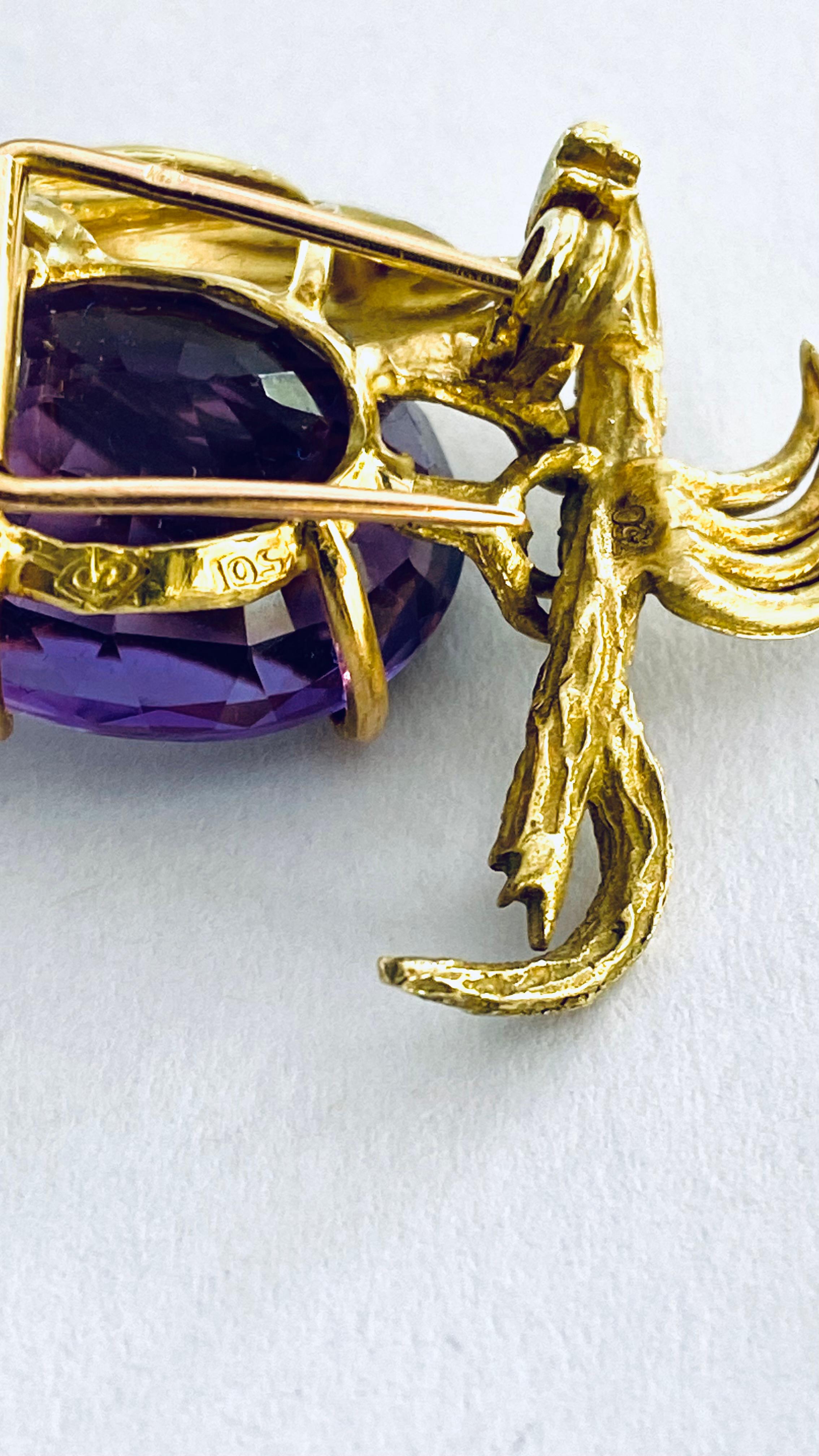 Women's or Men's Eighteen Karat Yellow Gold Vintage Amethyst Owl Brooch Emerald Eyes 1.60 Inch