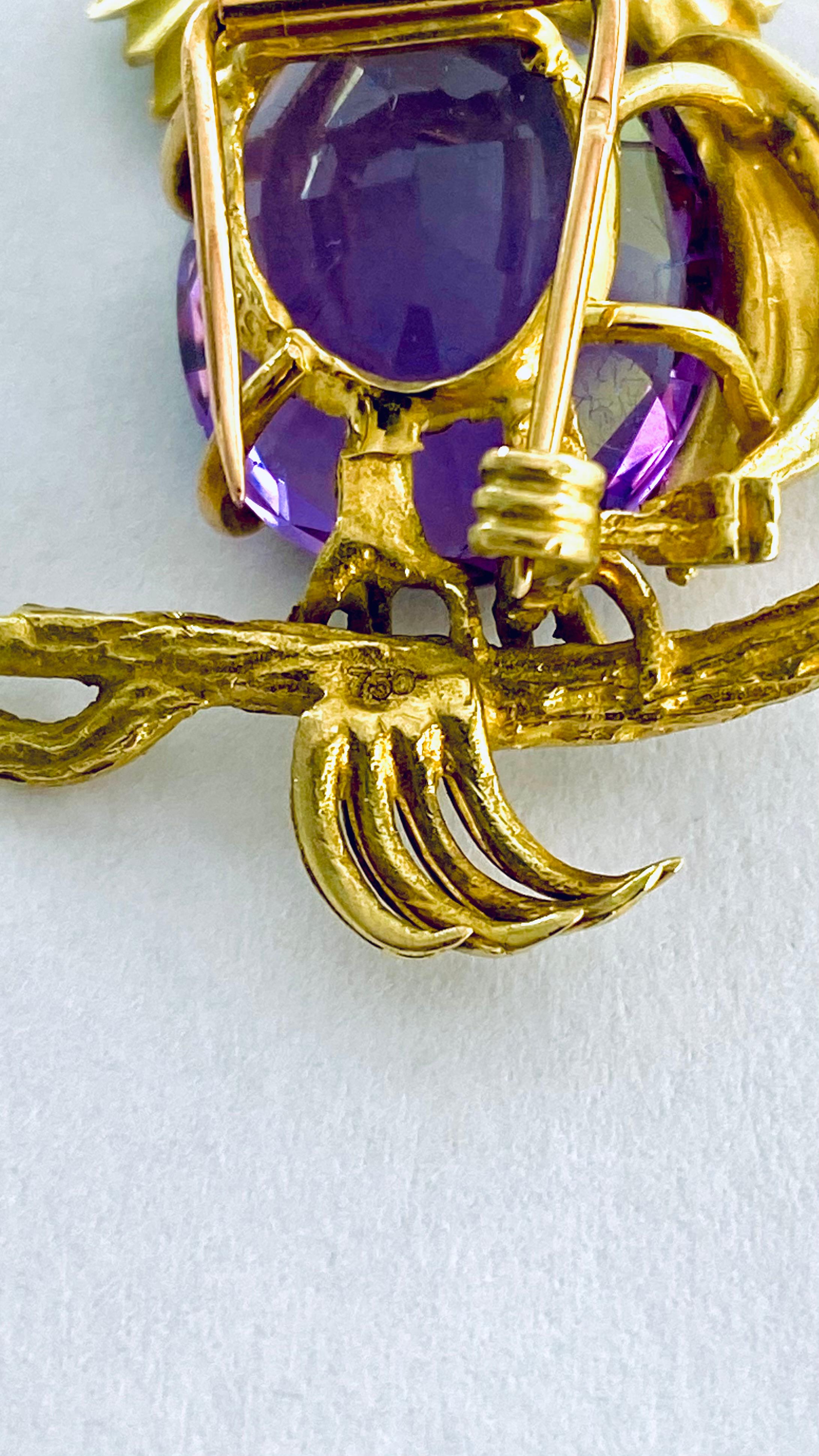 Eighteen Karat Yellow Gold Vintage Amethyst Owl Brooch Emerald Eyes 1.60 Inch  For Sale 3