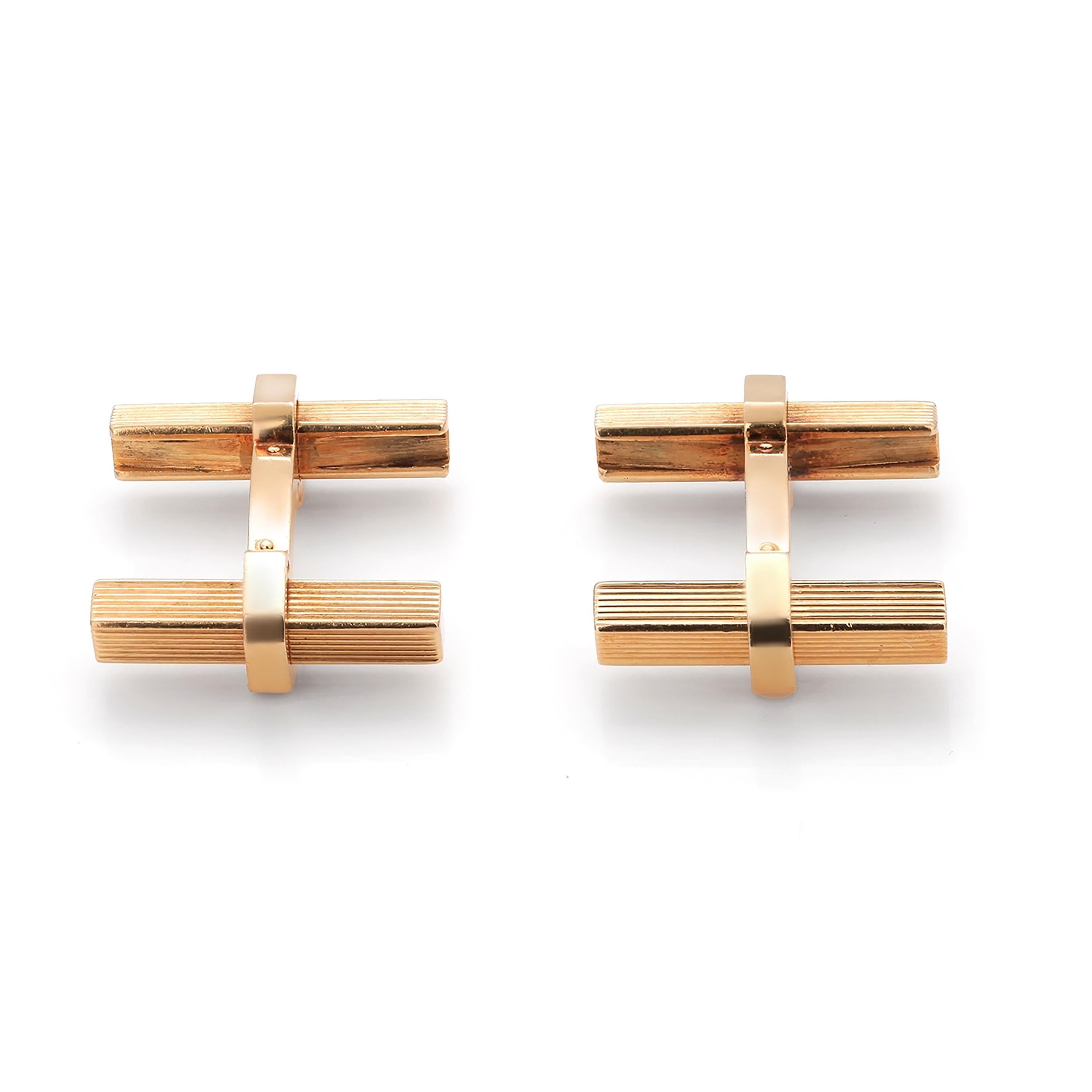 Signed Eighteen Karat Yellow Gold Vintage French Double Struck Cufflinks In Good Condition In New York, NY