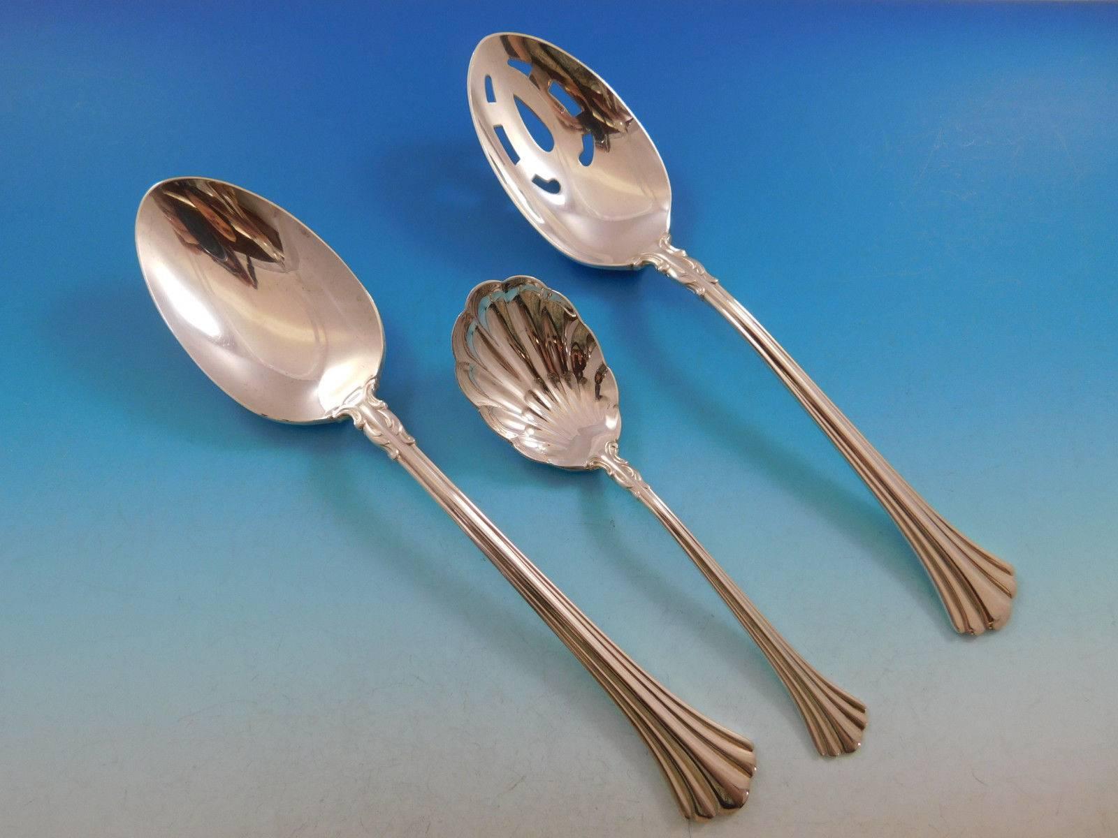 Eighteenth Century by Reed and Barton Sterling Silver Flatware Set Service 105pc In Excellent Condition In Big Bend, WI